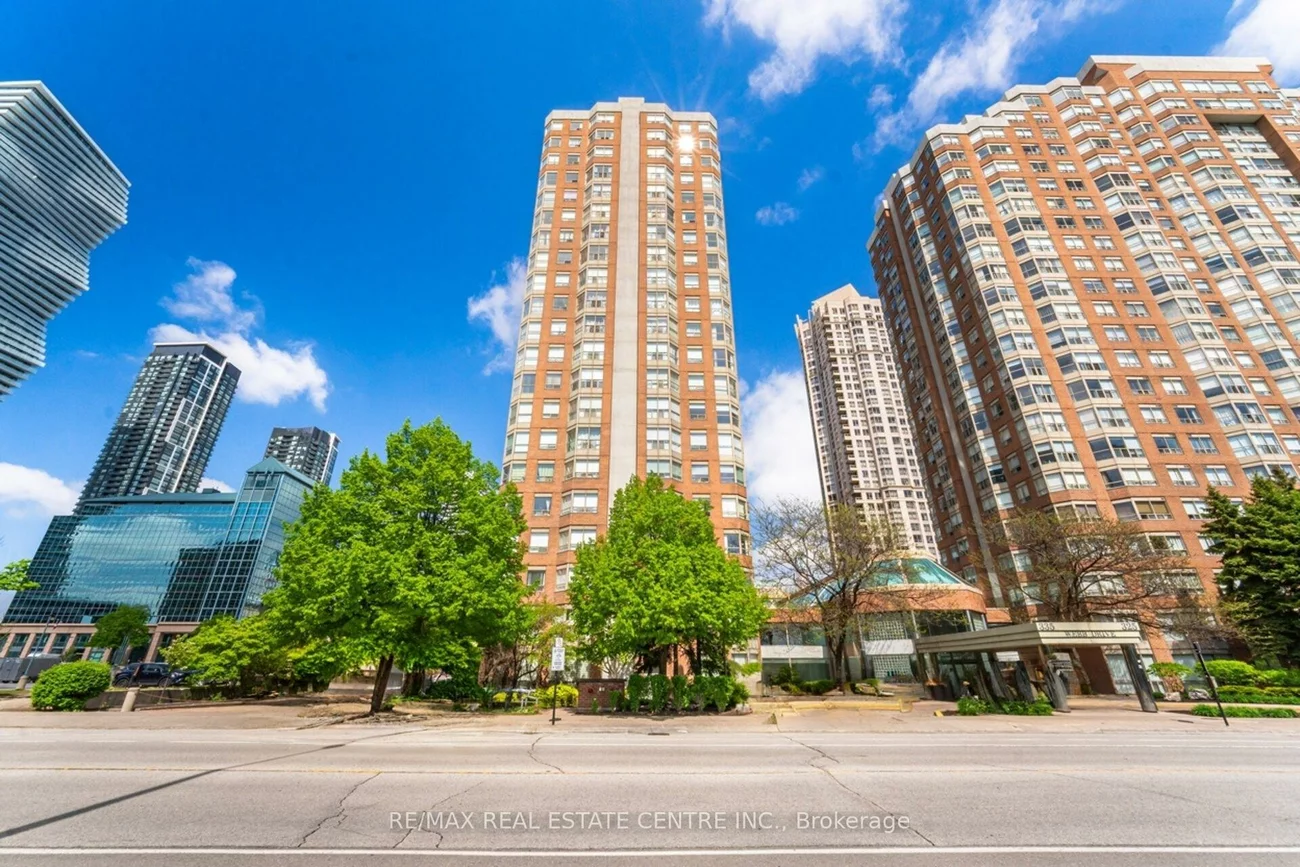 335, Webb, City Centre, Mississauga