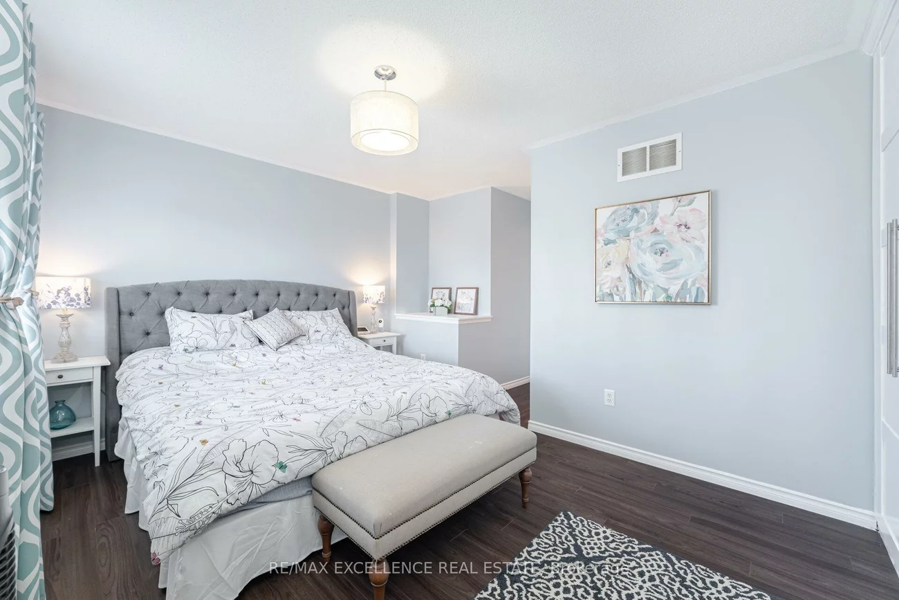 4950, Albina, Hurontario, Mississauga