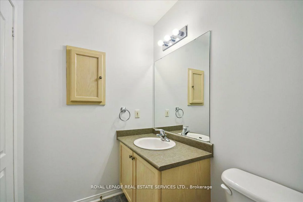 3302, Pinto, Cooksville, Mississauga