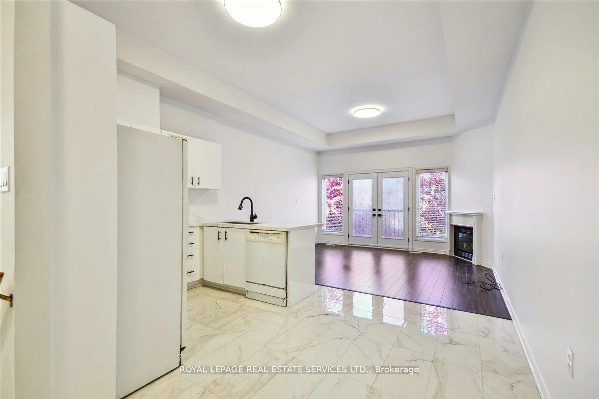 3302, Pinto, Cooksville, Mississauga