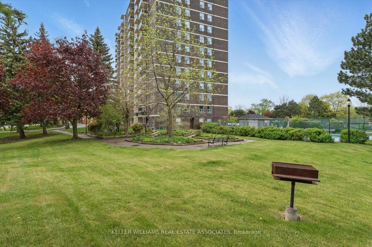 966, Inverhouse, Clarkson, Mississauga