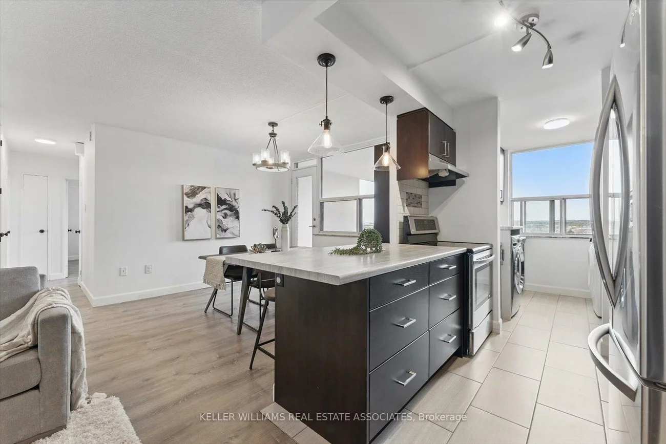 966, Inverhouse, Clarkson, Mississauga