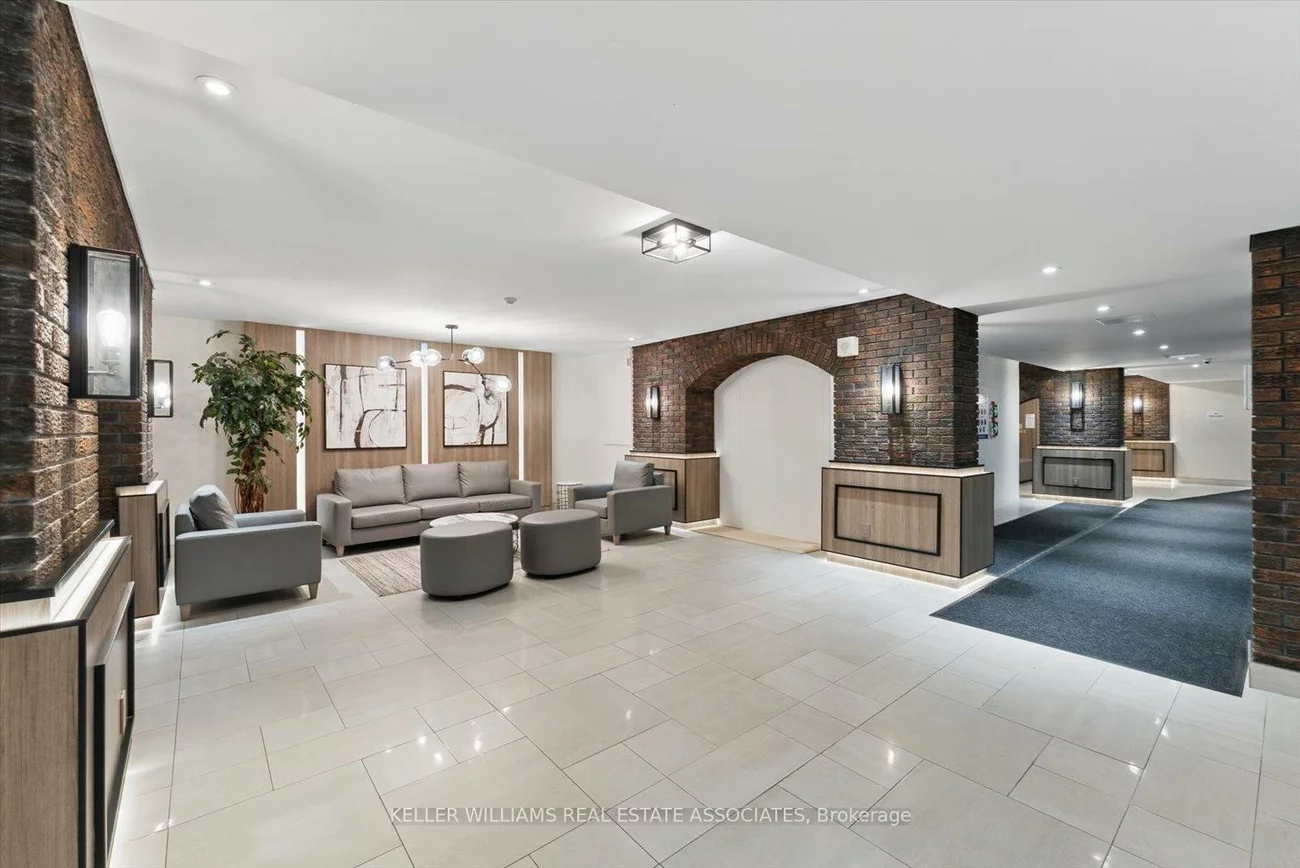 966, Inverhouse, Clarkson, Mississauga