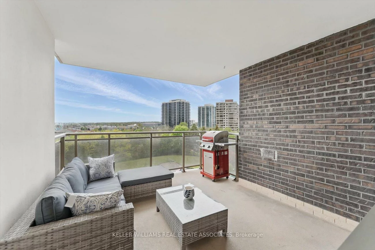 966, Inverhouse, Clarkson, Mississauga