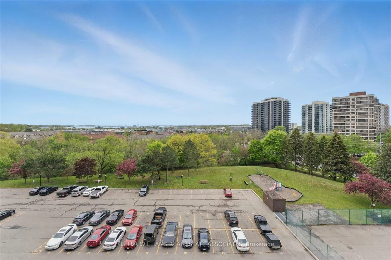 966, Inverhouse, Clarkson, Mississauga