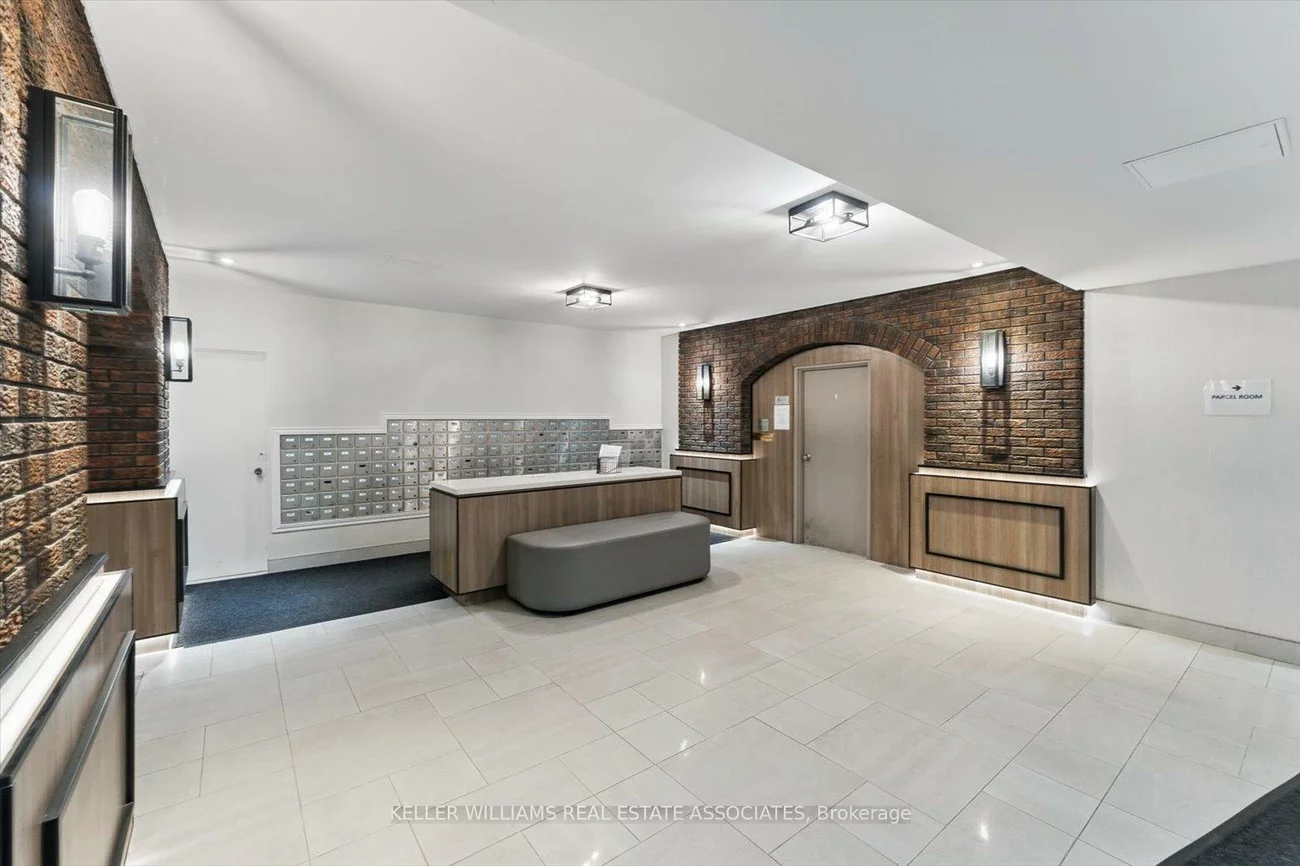 966, Inverhouse, Clarkson, Mississauga
