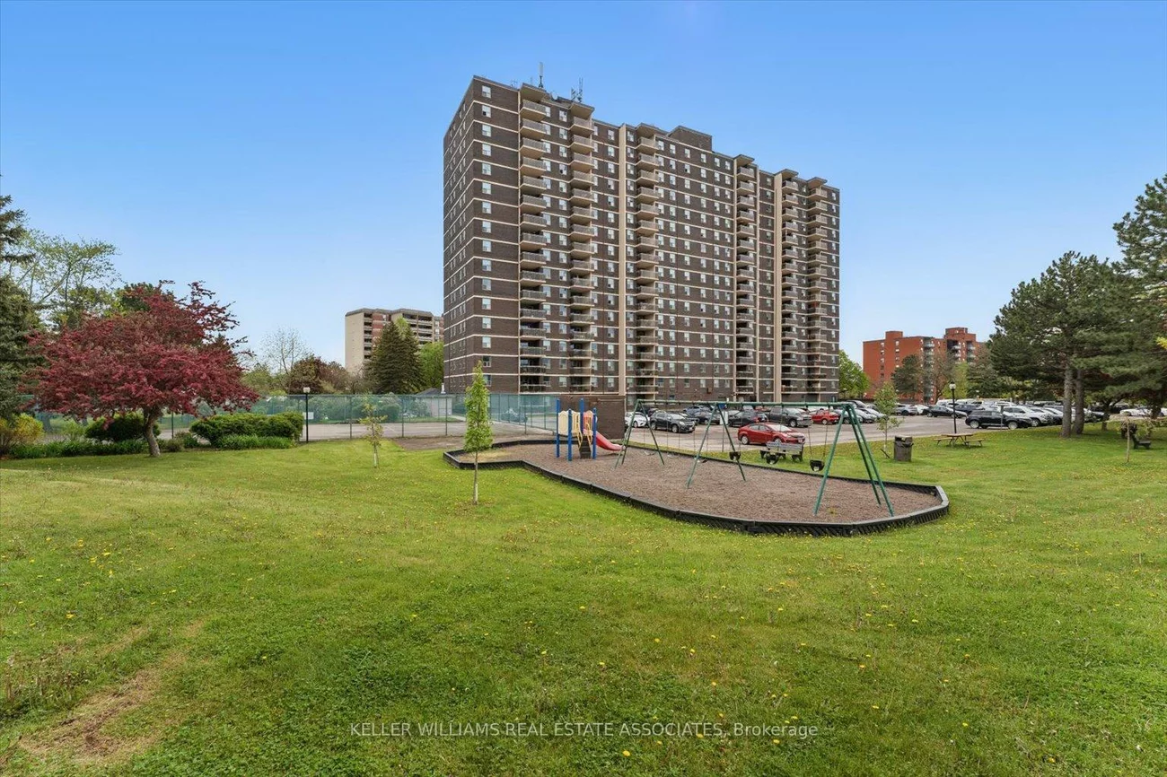 966, Inverhouse, Clarkson, Mississauga