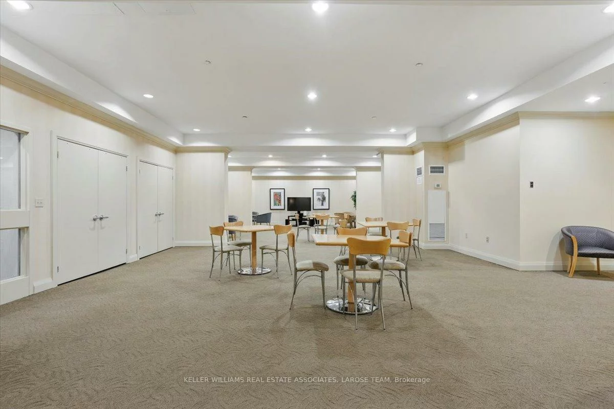 1150, Parkwest, Lakeview, Mississauga