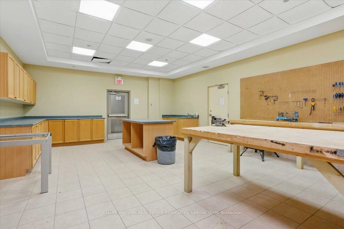 1150, Parkwest, Lakeview, Mississauga