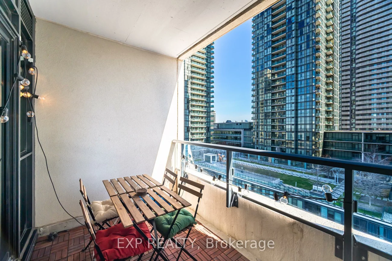 4055, Parkside Village, City Centre, Mississauga