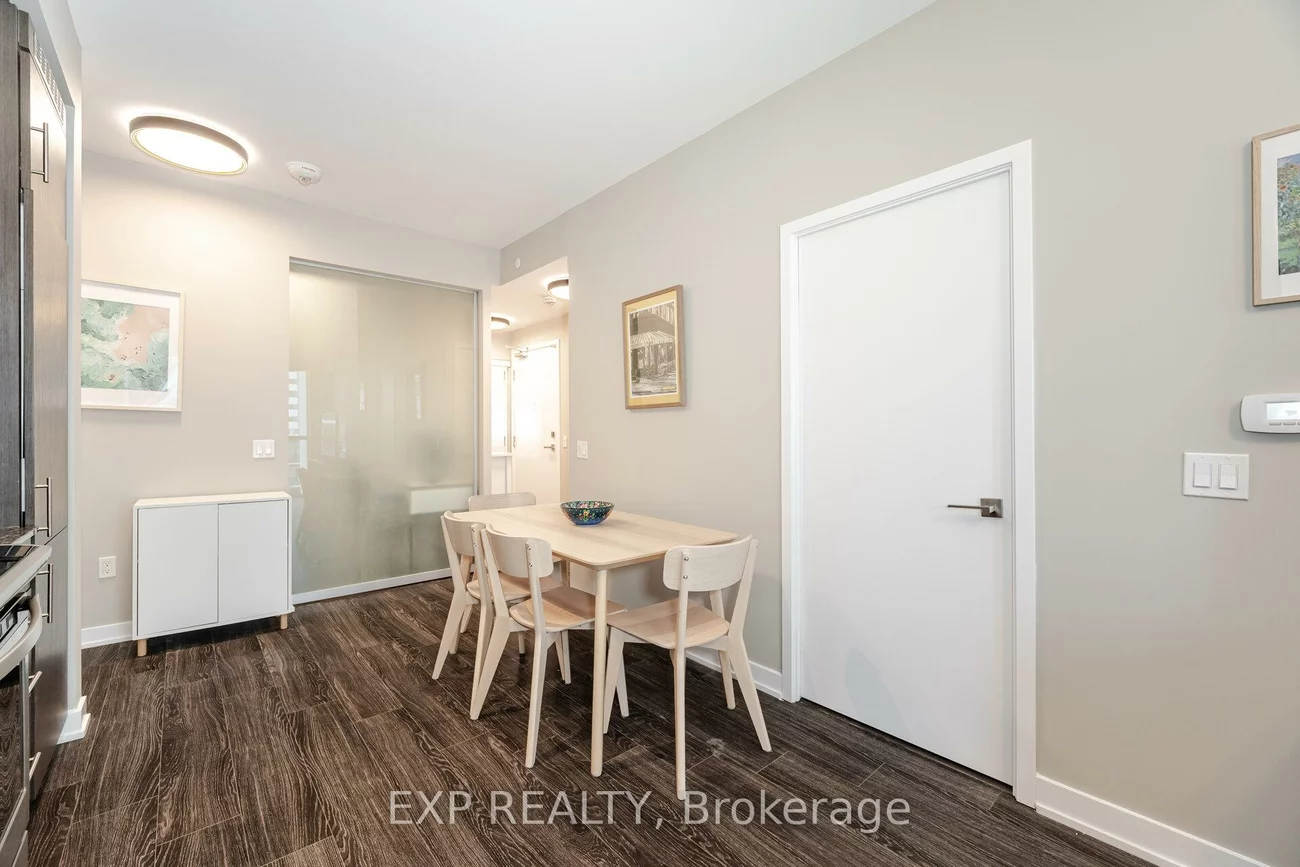 4055, Parkside Village, City Centre, Mississauga
