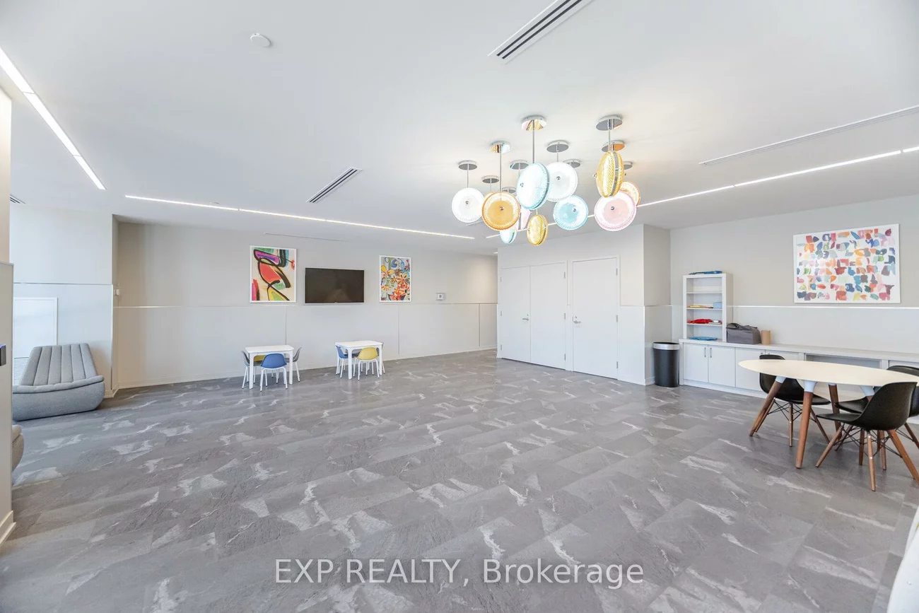 4055, Parkside Village, City Centre, Mississauga