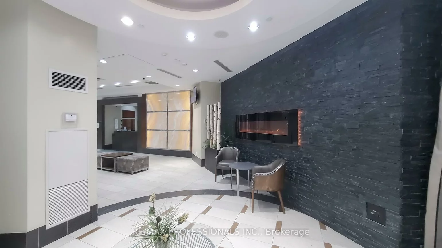 310, Burnhamthorpe, City Centre, Mississauga