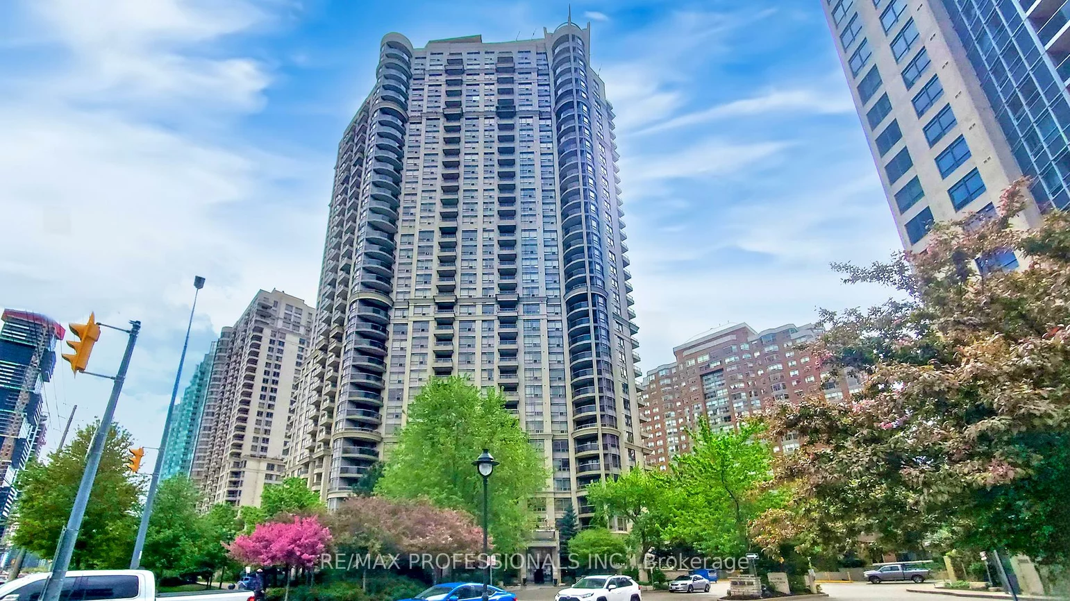 310, Burnhamthorpe, City Centre, Mississauga