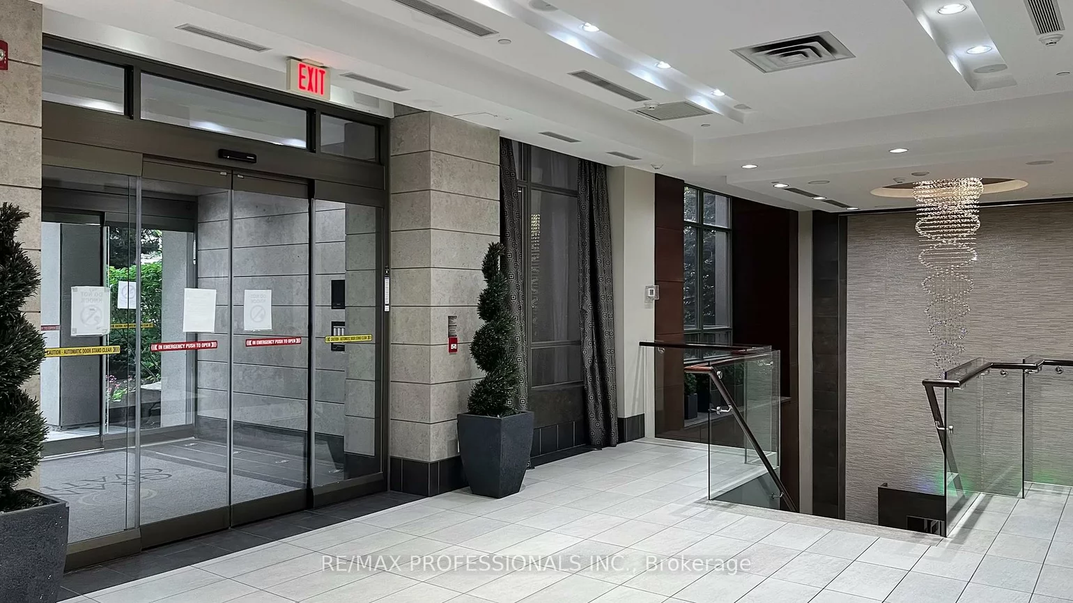 310, Burnhamthorpe, City Centre, Mississauga