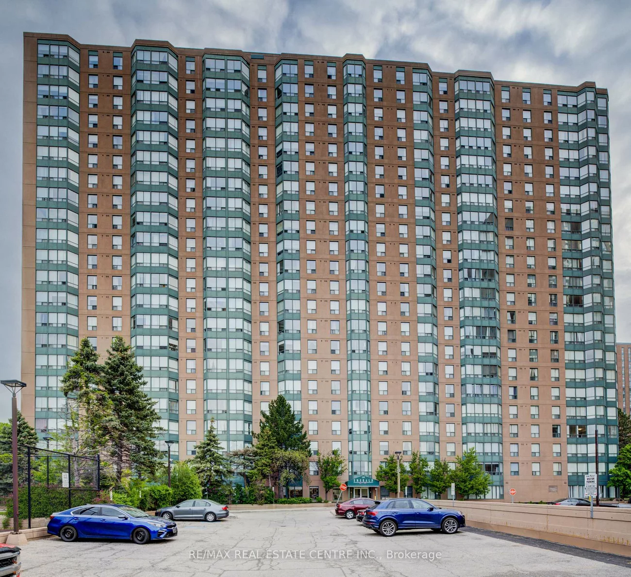 135, Hillcrest, Cooksville, Mississauga