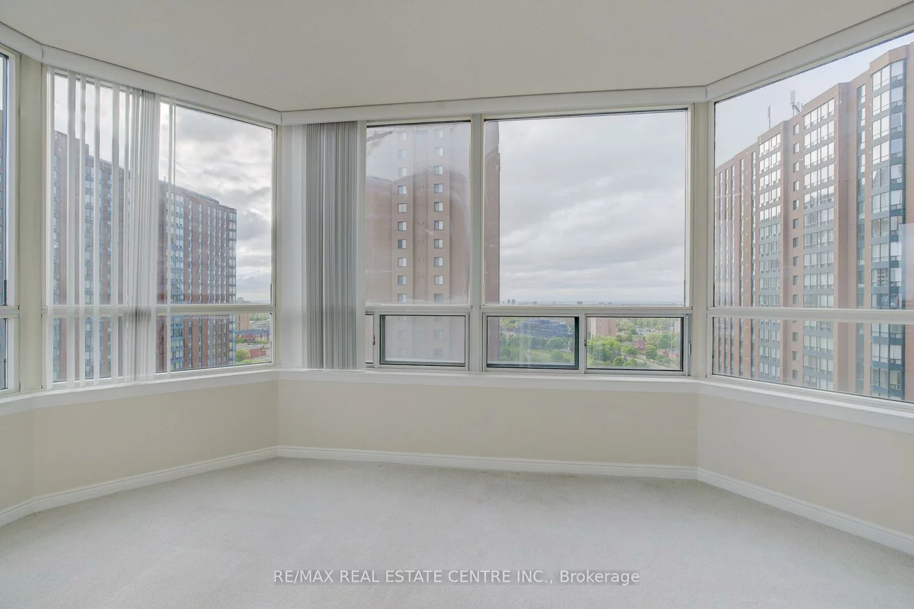 135, Hillcrest, Cooksville, Mississauga