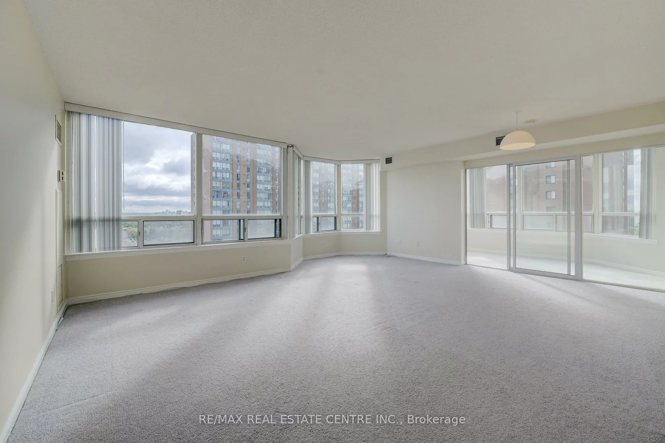 135, Hillcrest, Cooksville, Mississauga