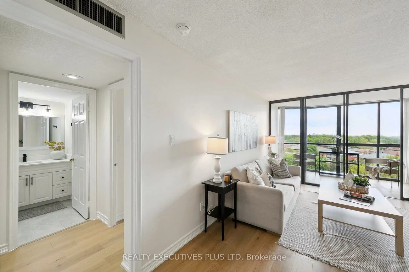 4235, Sherwoodtowne, City Centre, Mississauga
