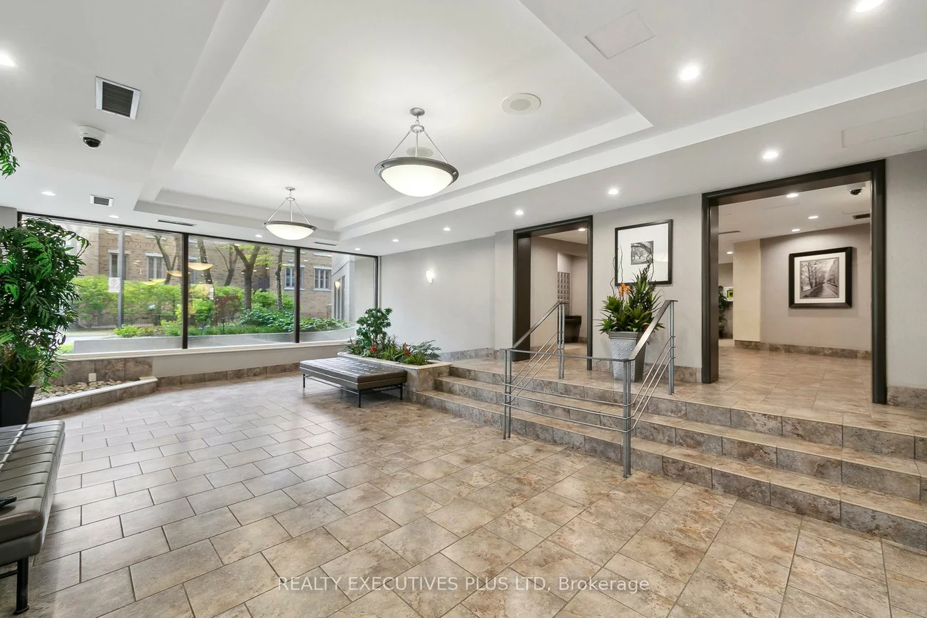 4235, Sherwoodtowne, City Centre, Mississauga