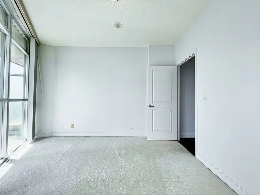 80, Absolute, City Centre, Mississauga