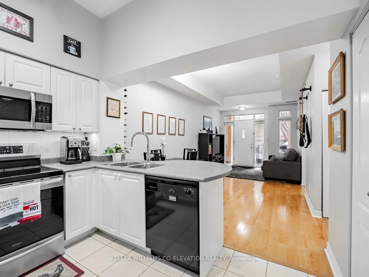330, Princess Royal, City Centre, Mississauga