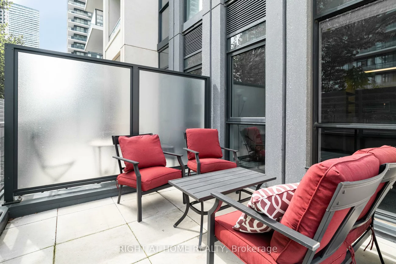 4085, Parkside Village, City Centre, Mississauga