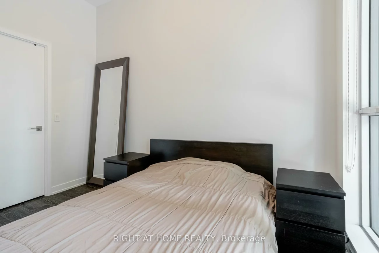 4085, Parkside Village, City Centre, Mississauga