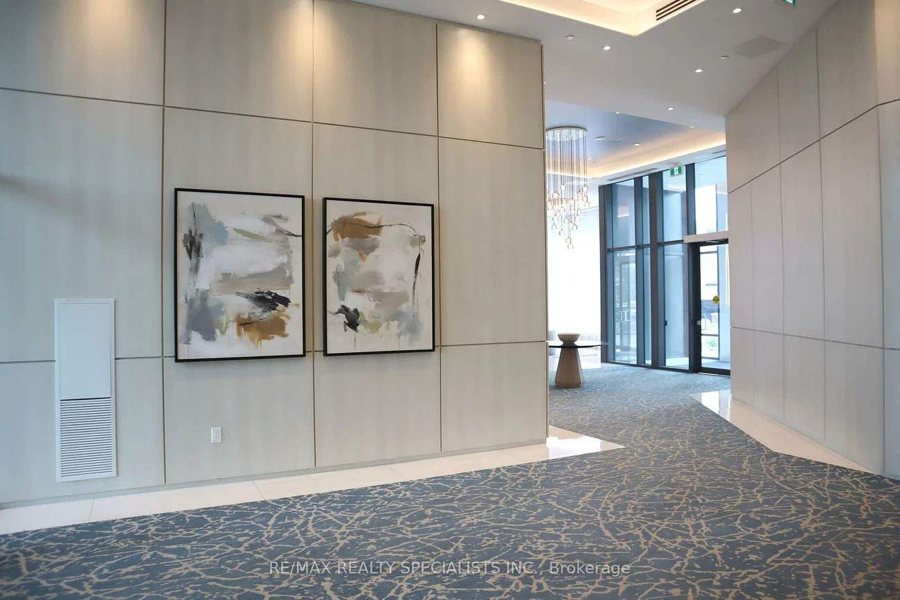 1063, Douglas McCurdy, Lakeview, Mississauga