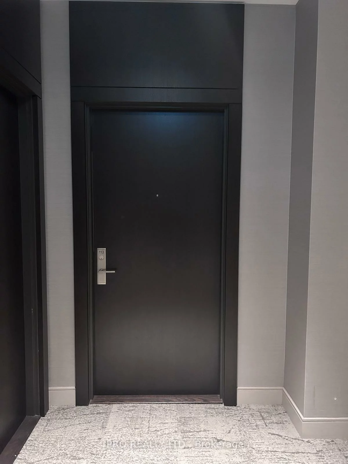 8, Nahani, Hurontario, Mississauga