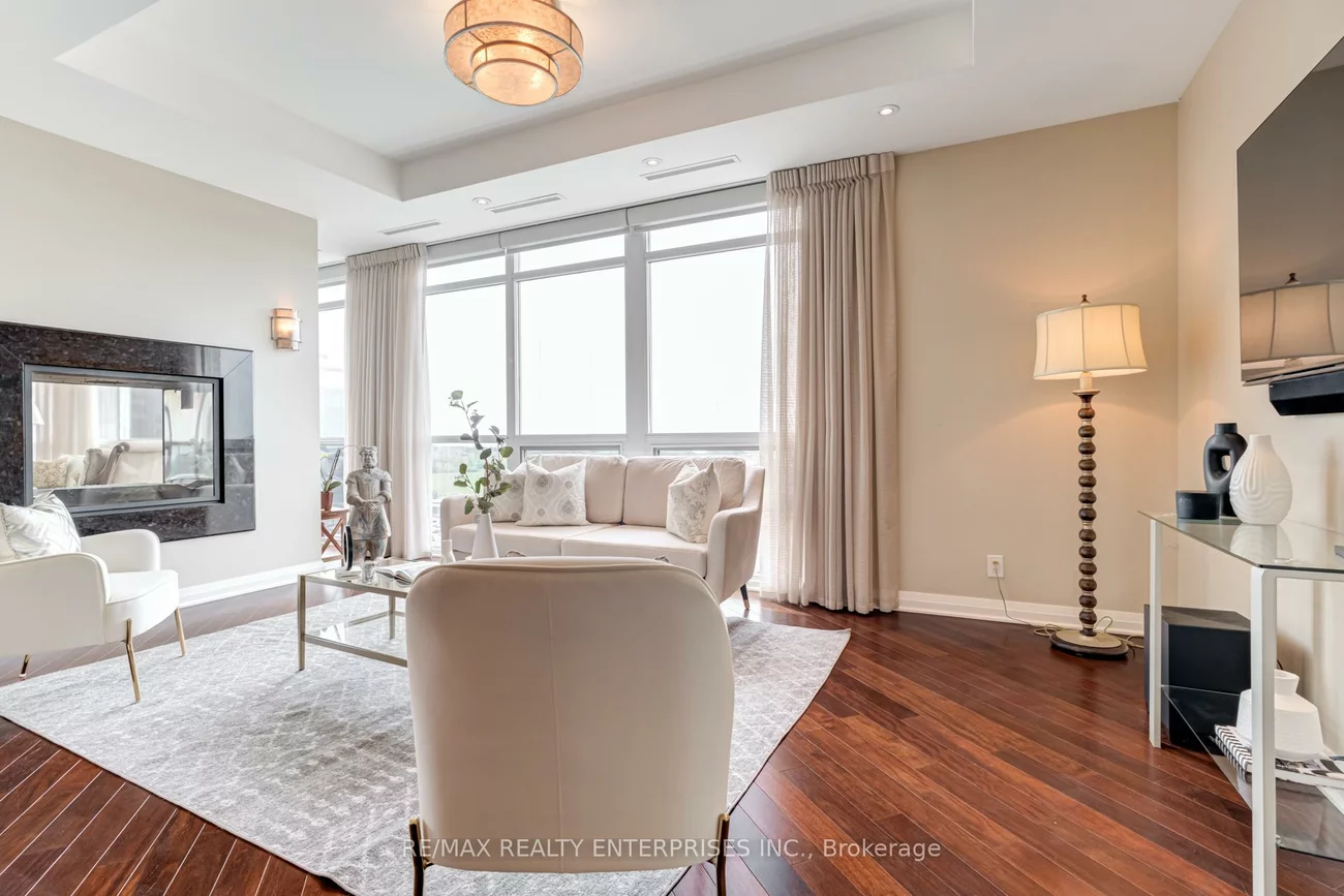 1055, Southdown, Clarkson, Mississauga