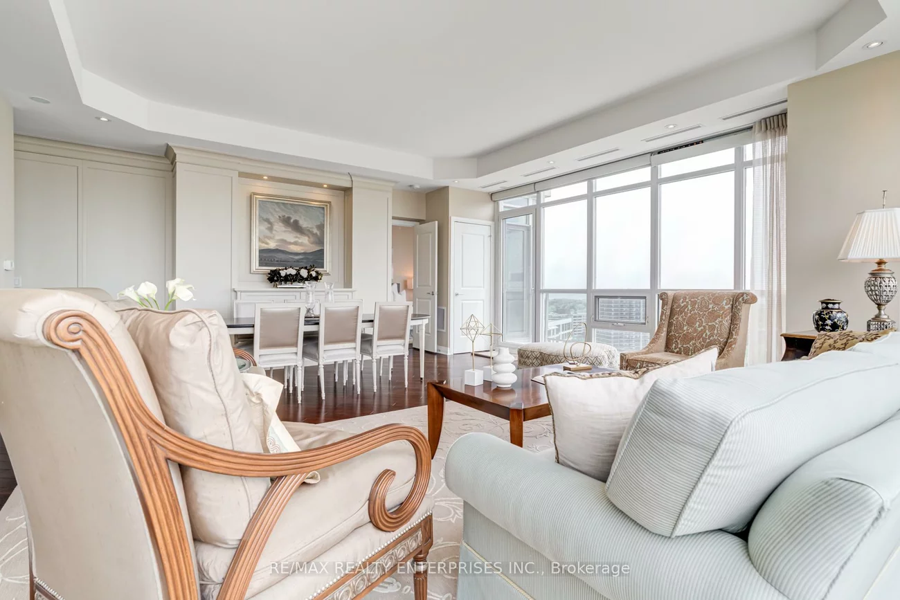 1055, Southdown, Clarkson, Mississauga