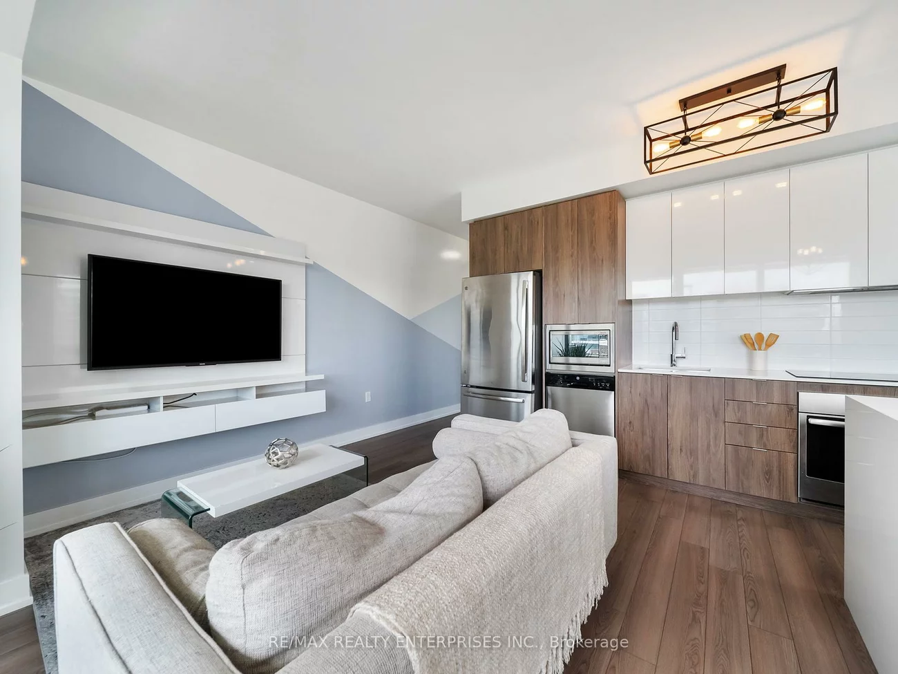 8, Ann, Port Credit, Mississauga