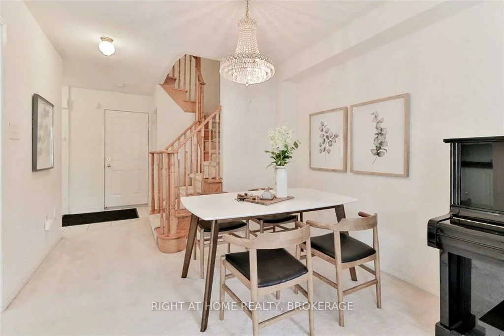 2665, Thomas, Central Erin Mills, Mississauga