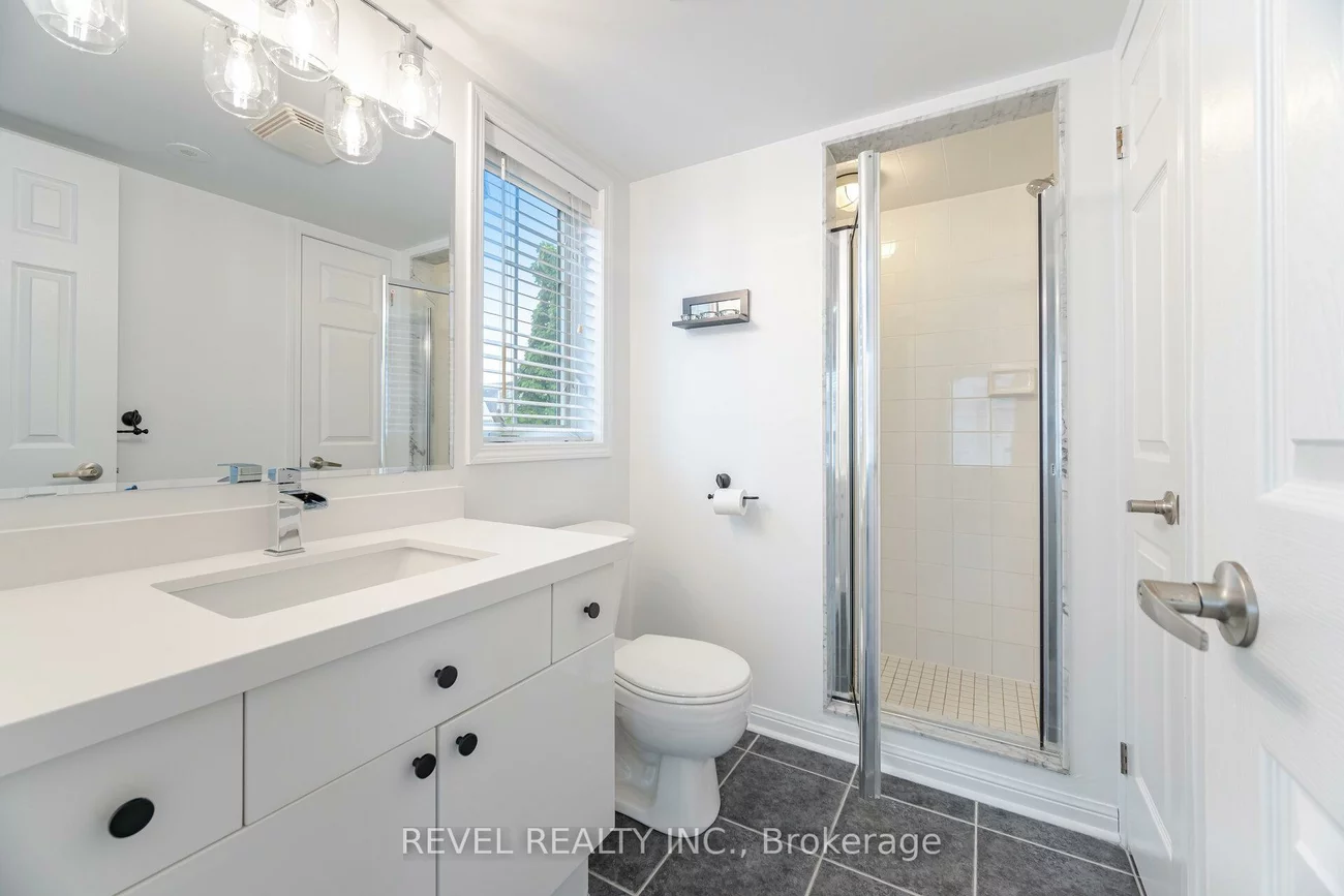 724, Neighbourhood, Cooksville, Mississauga