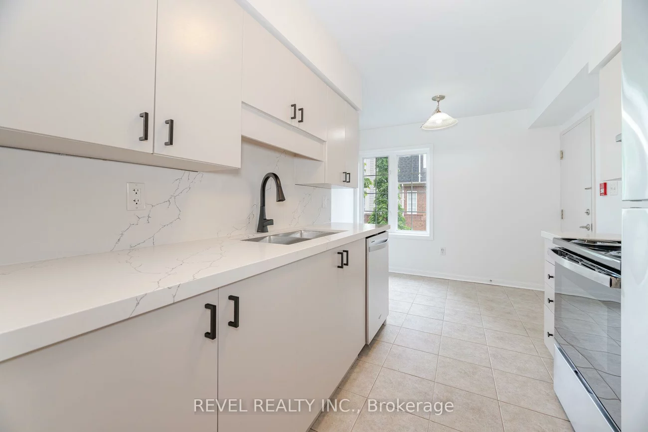 724, Neighbourhood, Cooksville, Mississauga