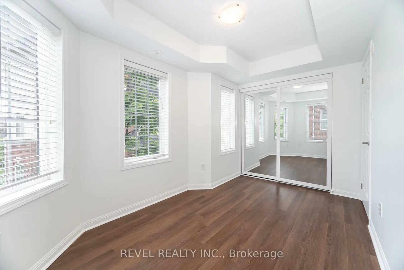 724, Neighbourhood, Cooksville, Mississauga