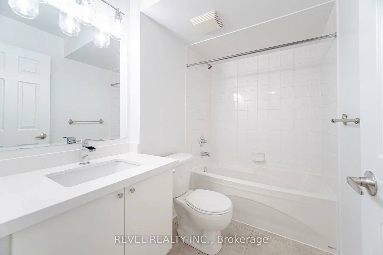 724, Neighbourhood, Cooksville, Mississauga