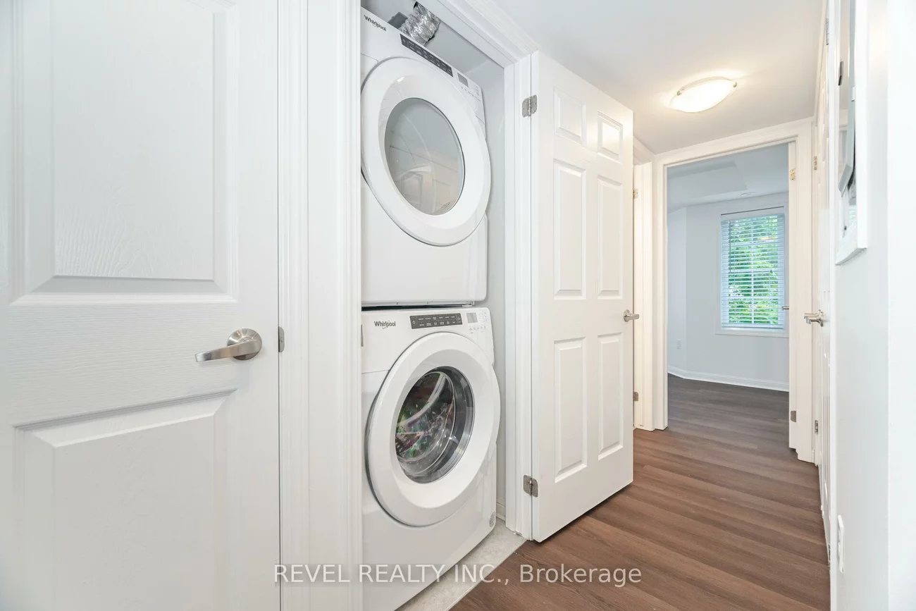 724, Neighbourhood, Cooksville, Mississauga
