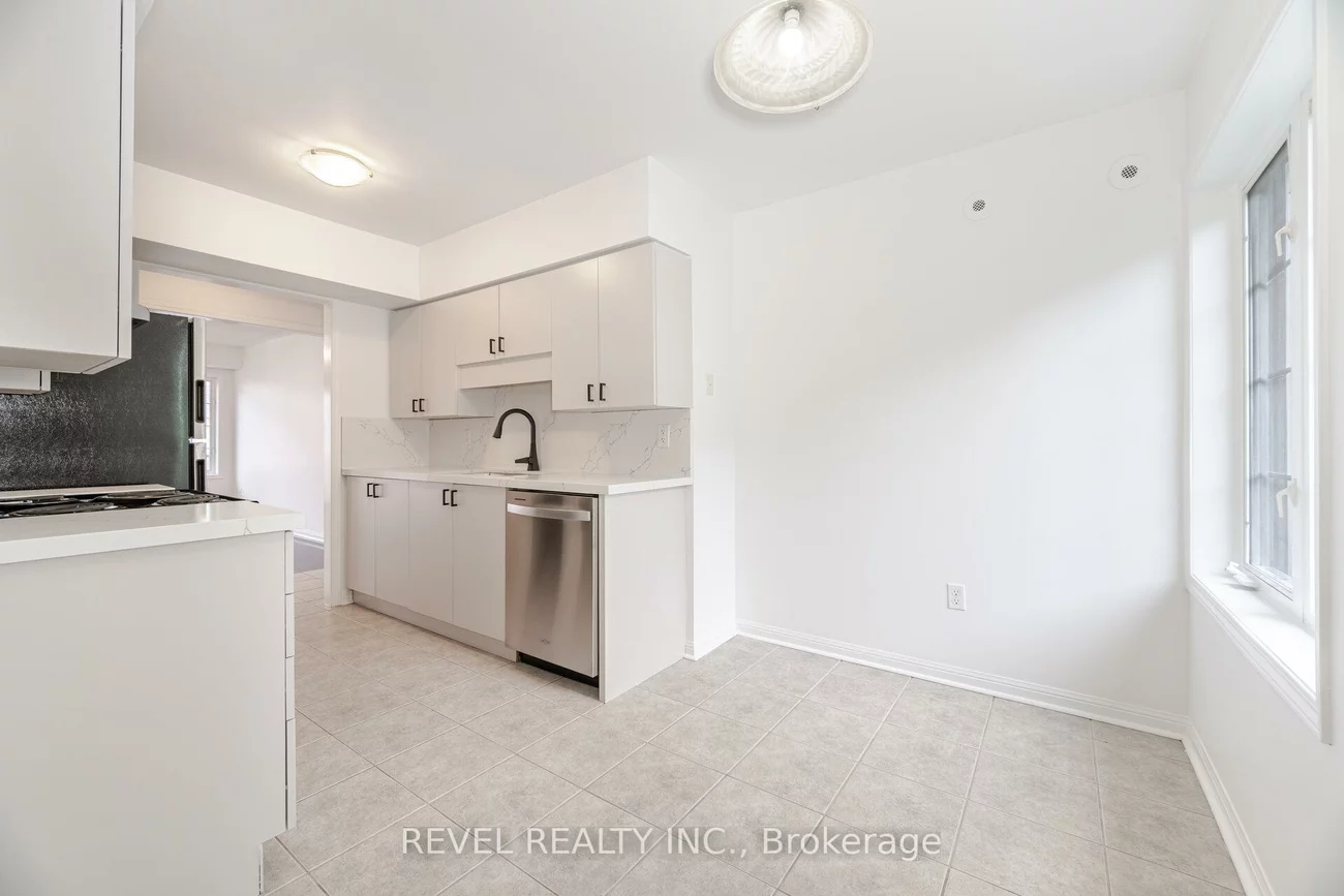 724, Neighbourhood, Cooksville, Mississauga