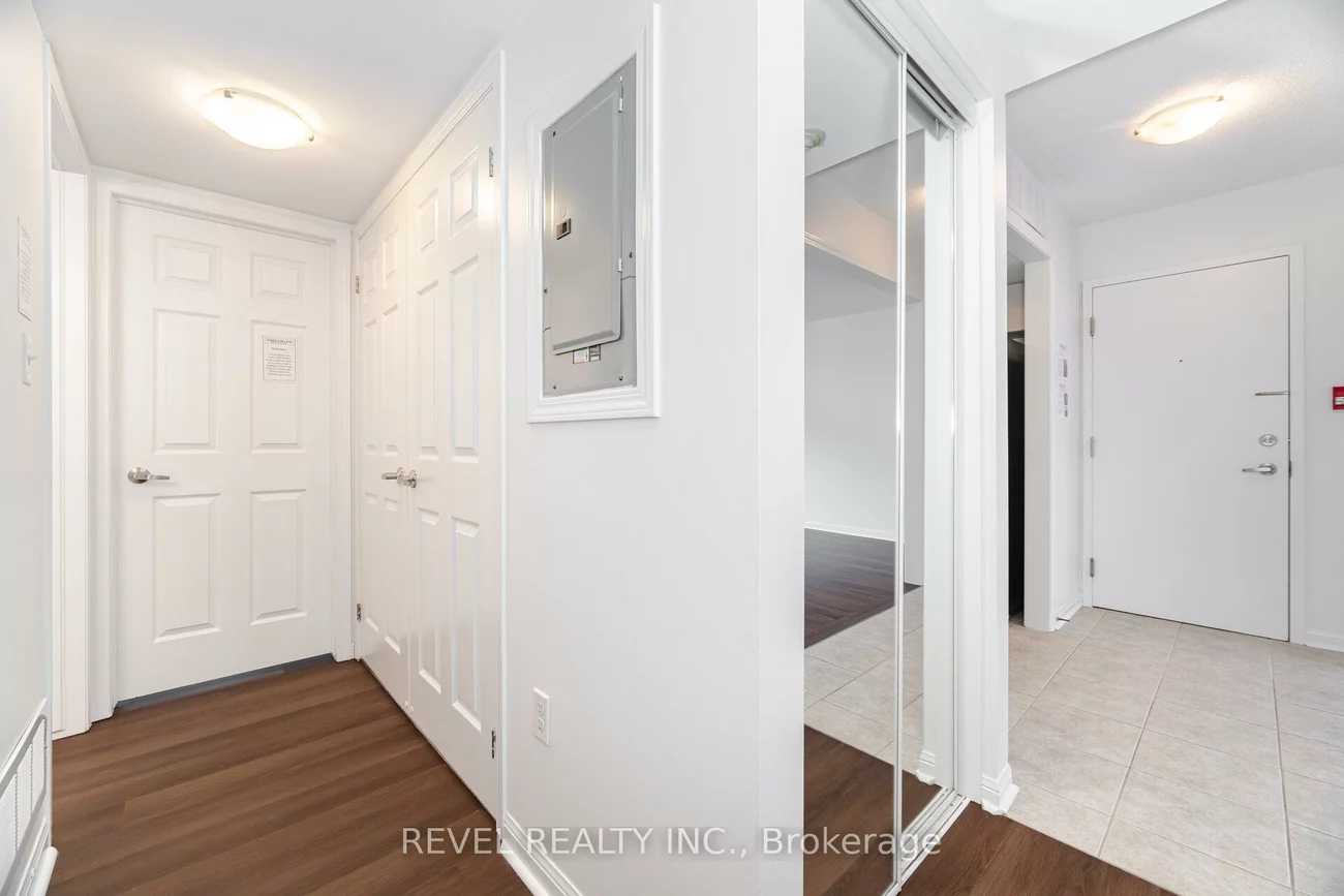 724, Neighbourhood, Cooksville, Mississauga