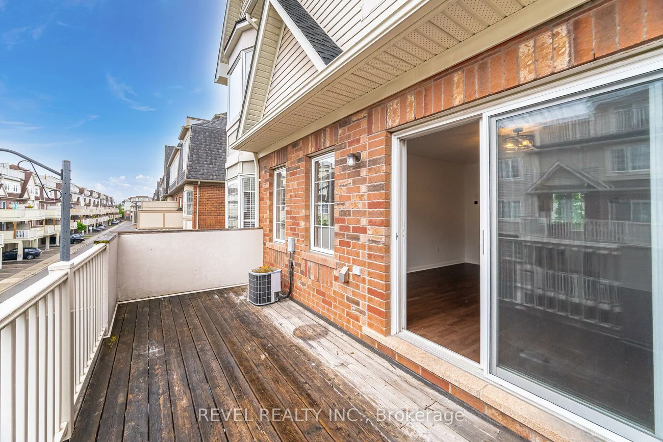 724, Neighbourhood, Cooksville, Mississauga