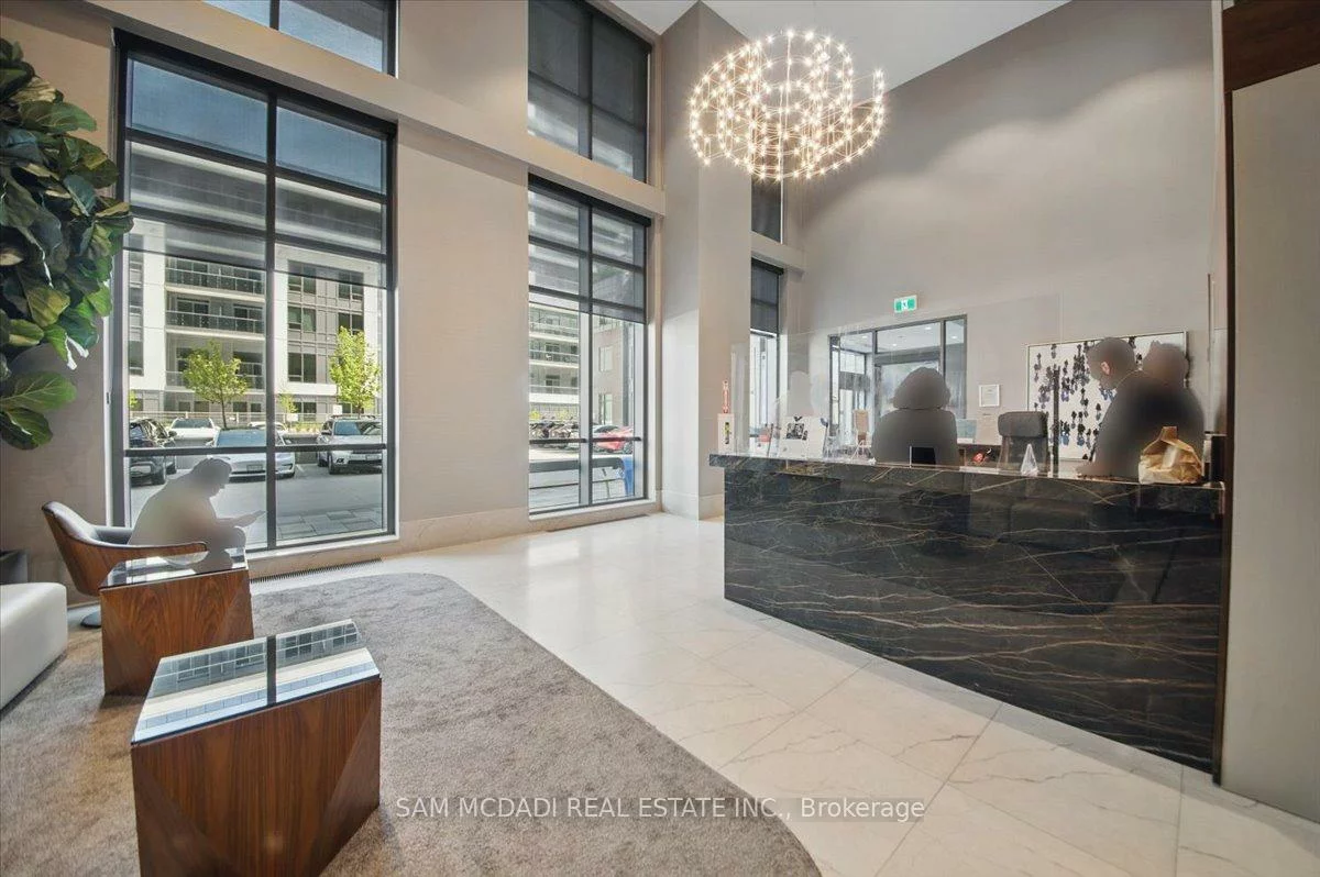 8, Nahani, Hurontario, Mississauga