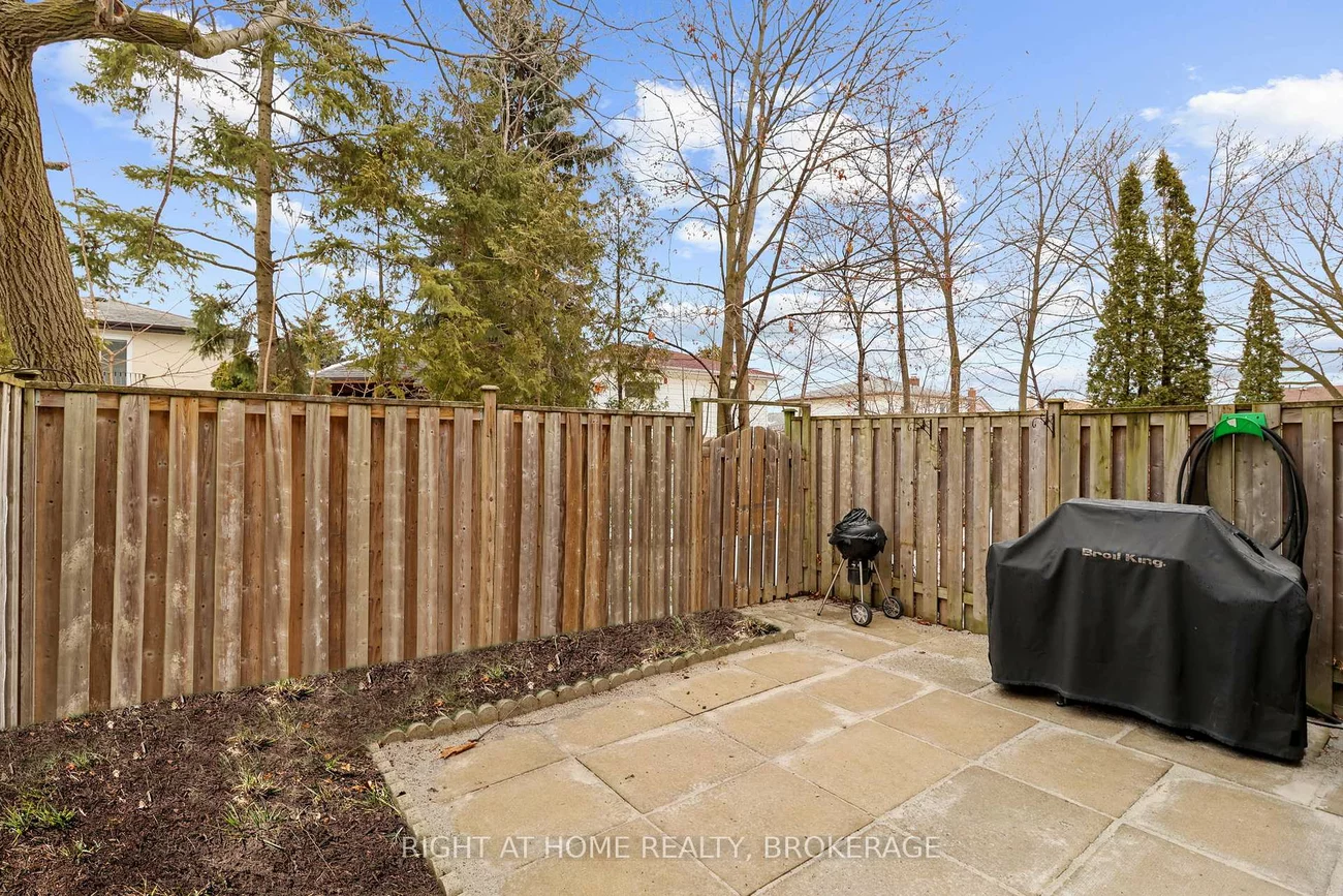 400, Bloor, Mississauga Valleys, Mississauga