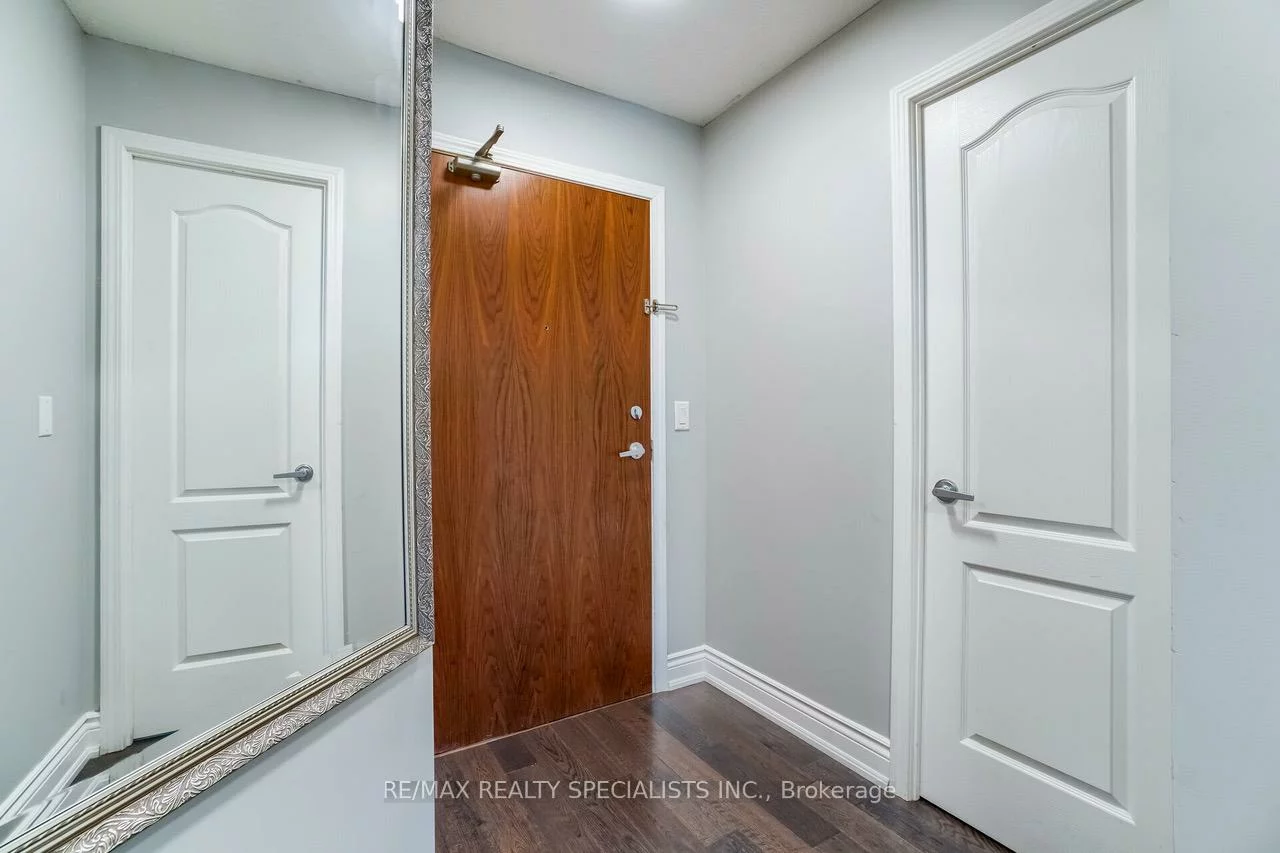 33, Elm, City Centre, Mississauga