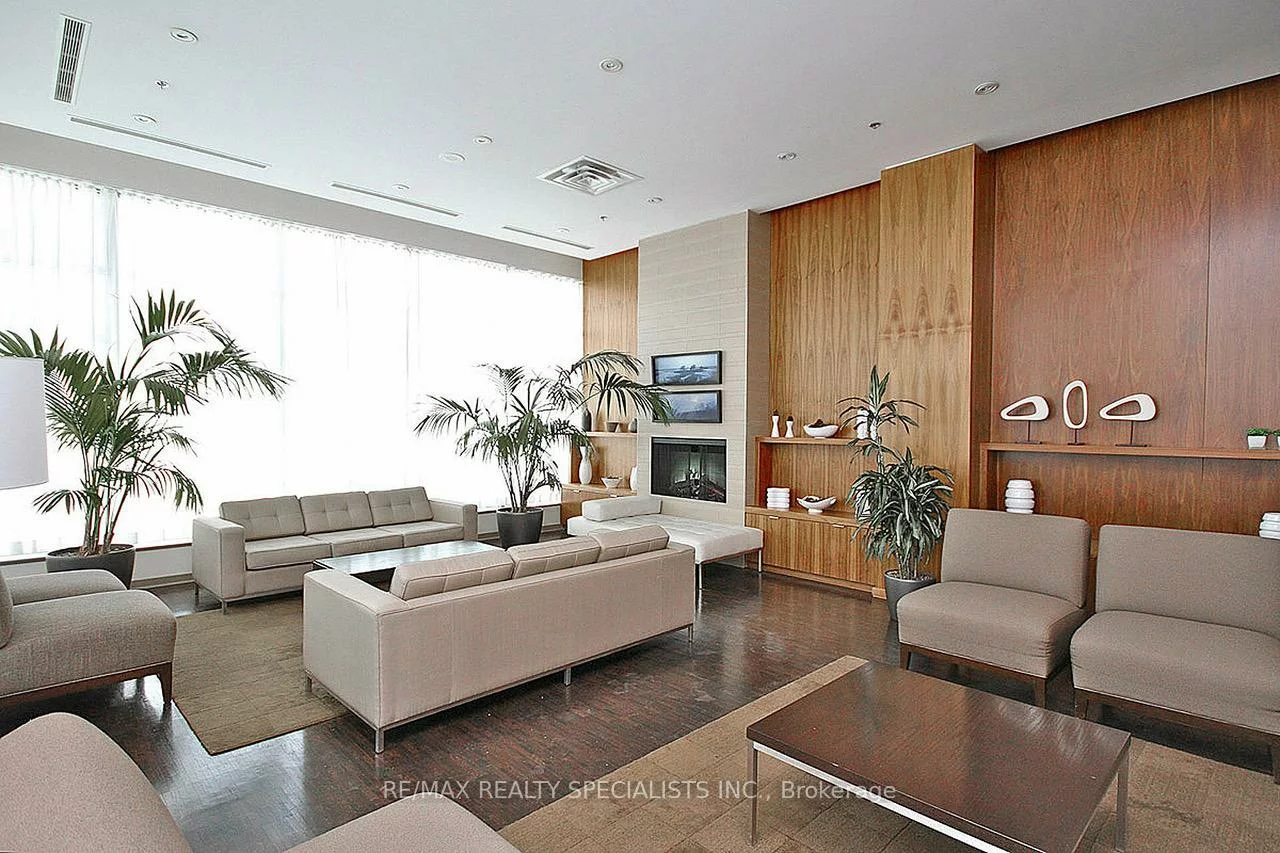33, Elm, City Centre, Mississauga