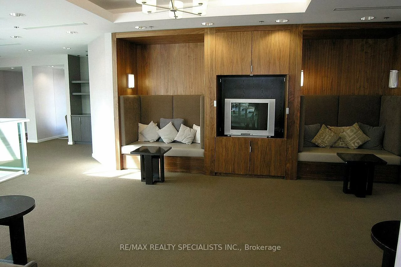 33, Elm, City Centre, Mississauga