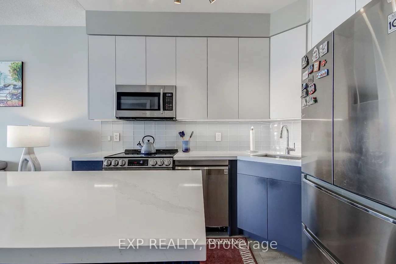 223, Webb, City Centre, Mississauga