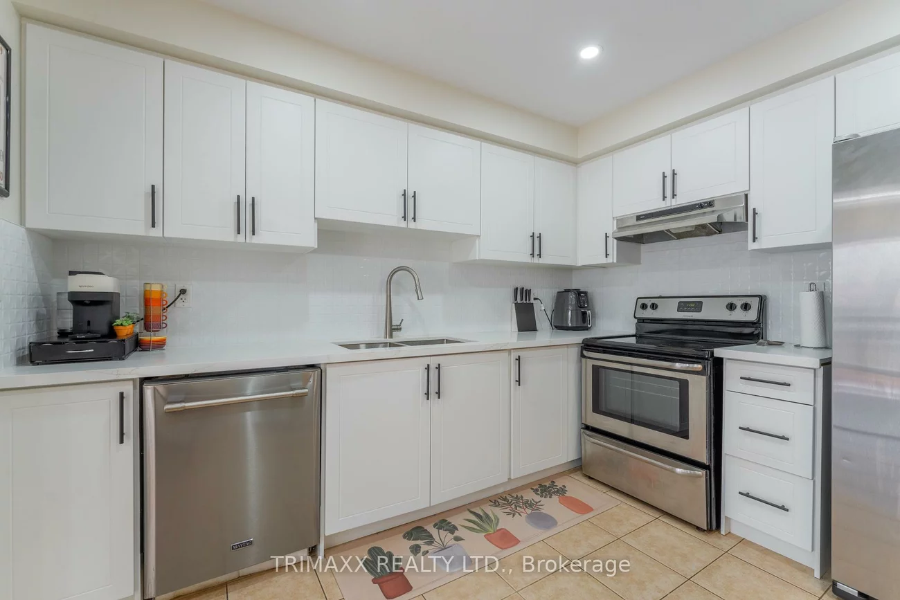 7360, Zinnia, Meadowvale Village, Mississauga