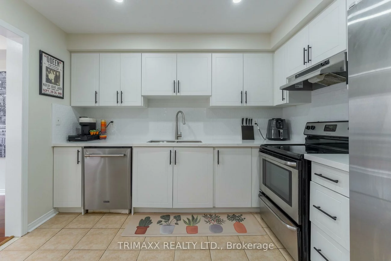 7360, Zinnia, Meadowvale Village, Mississauga
